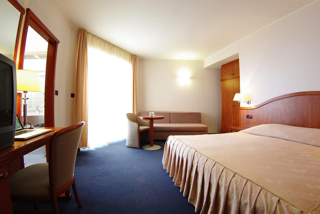Hotel Villa Marija Tučepi Quarto foto